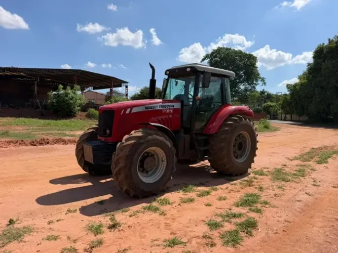 Trator Massey Ferguson 7180 Ano 2011