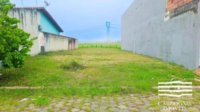 Terreno a Venda no Village das Flores em Caçapava