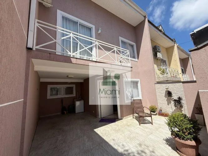 Sobrado com 4 dormitórios à venda, 163 m² por R$ 750.000,00 - Aristocrata - São José dos P