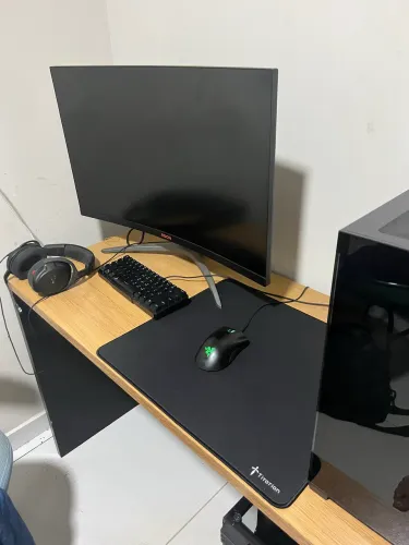 ? PC Gamer Ryzen 7 5700X + RX 6600 + Monitor AGON 32? | Setup Completo Full Black