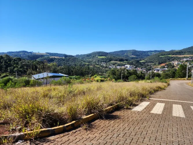 TROCO LOTES em TANGARÁ - SC por APARTAMENTO em ITAPEMA, PEREQUÊ , BOMBAS e LITORAL