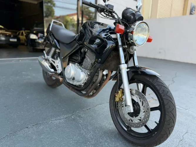 CB 500