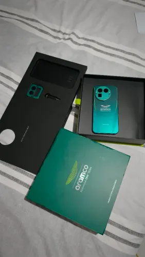 REALME GT 8 PRO DREAM EDITION - 16GB RAM / 512GB ROM