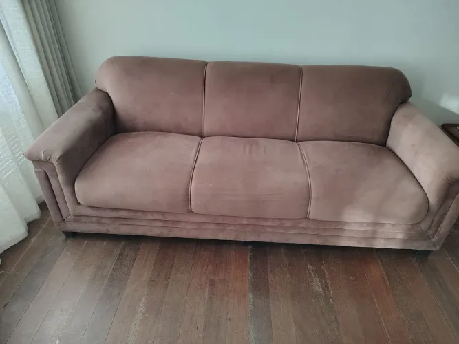 Vende-se conjunto de sofá