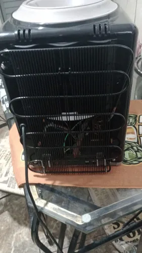 Bebedouro de água galão esmaltec top