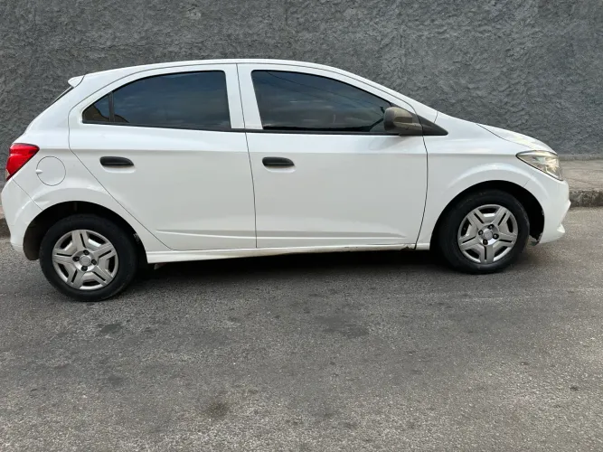 Chevrolet Onix JOY Hatch 1.0 8V Flex Mec. 4P 2018
