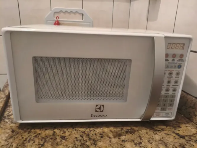 Micro-ondas Electrolux - 20 litros
