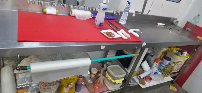 Mesa Toda de Inox para Atendimento Açougue ou Padaria