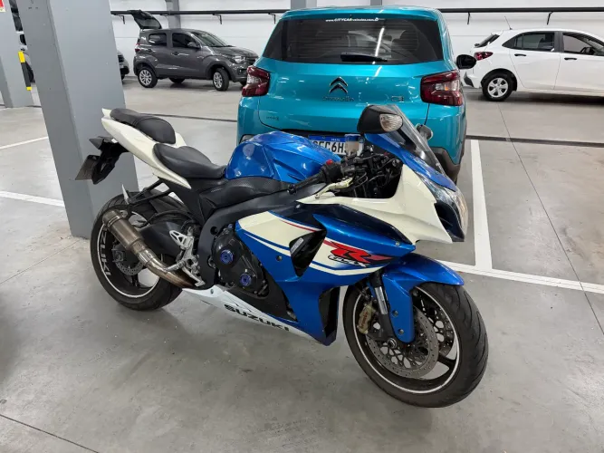 GSX-R 1000cc 8.000 abaixo da fipe.