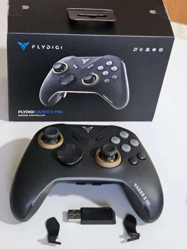 Flydigi Vader 5 Pro 