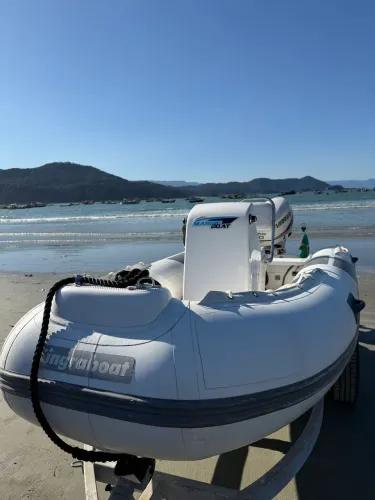 BOTE ZEFIR 360, EVINRUDE 50 HP. OPORTUNIDADE!!<br>Conjunto ano 2015