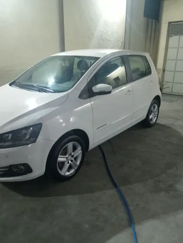 Volkswagen Fox Comfortline 1.6 Flex 8V 5P 2016