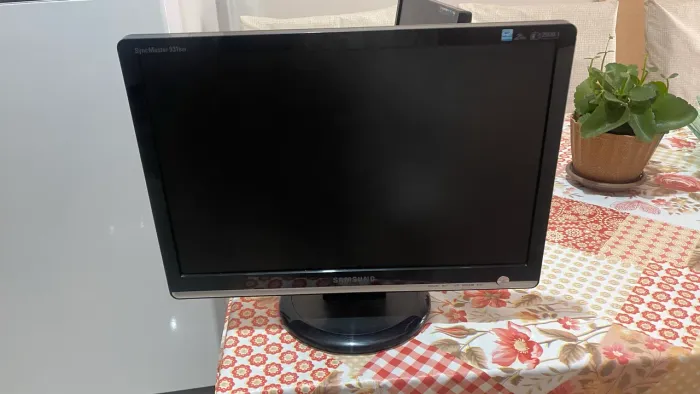 Monitor Samsung 931bw