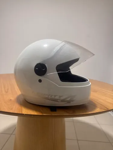 Capacete