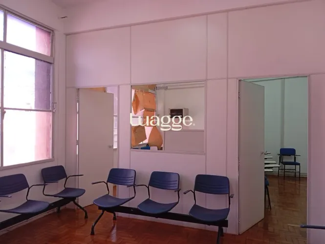 Excelente conjunto comercial com aproximadamente 62,94m² privativos