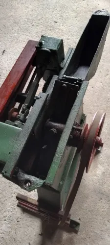 Vendo Picadeira pequena sem motor