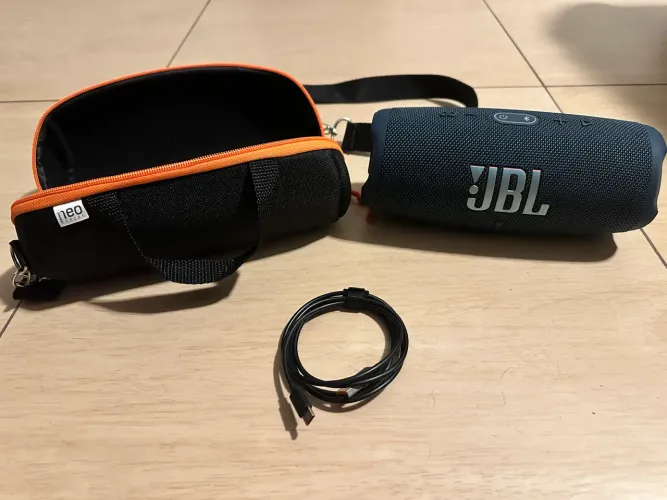 JBL Charge 5 Excelente