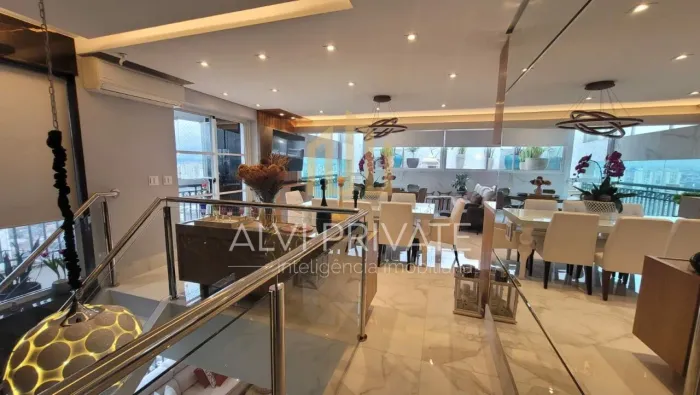 Cobertura a venda na vila romana, com uma boa metragem 4 dorms 4 suite 4 vagas