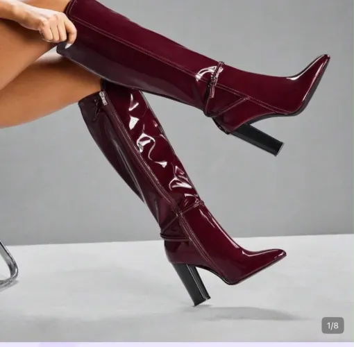Vendo uma bota internacional da Shein da marca cocôo
