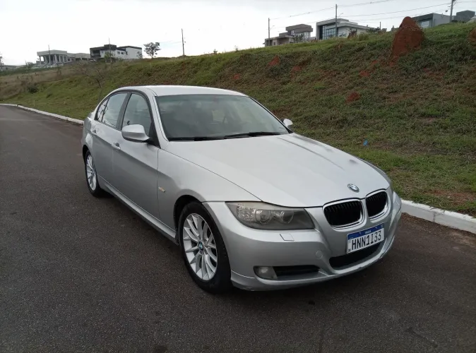 BMW 320I A 2010
