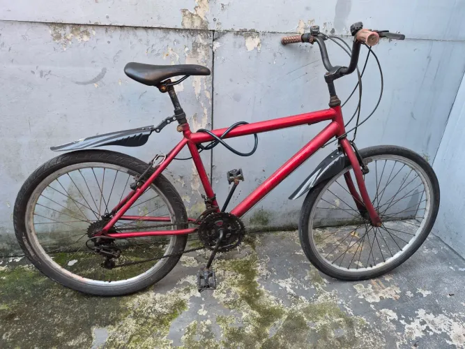 BICICLETA Aro 26 ( no estado )