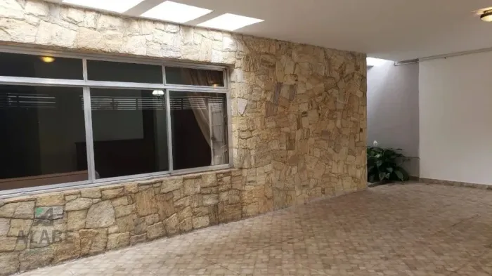 Casa de vila com 210 m², 4 quartos sendo 2 suítes à venda no bairro Brooklin.