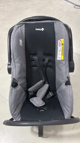 Bebê conforto com base isofix