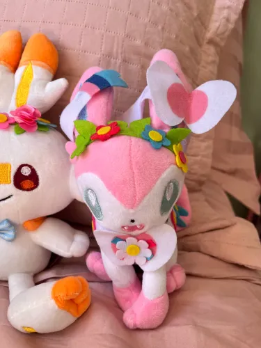 Pokemon center pelucia original sylveon