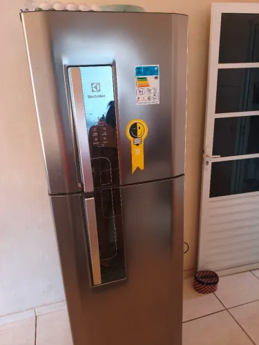 Geladeira Eletrolux Frost Free