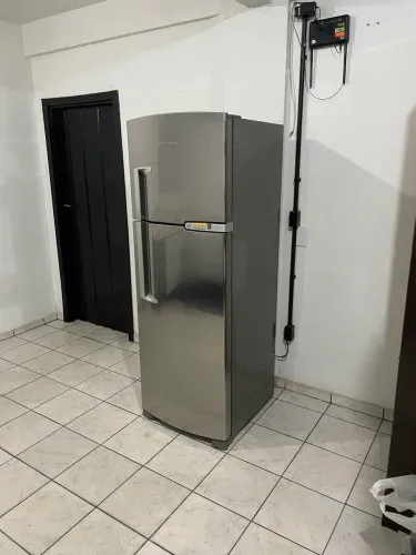 Geladeira Brastemp Inox Frost Free 354 Litros