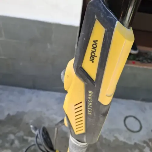 Lixadeira Girafa Vonder LPV 400B
