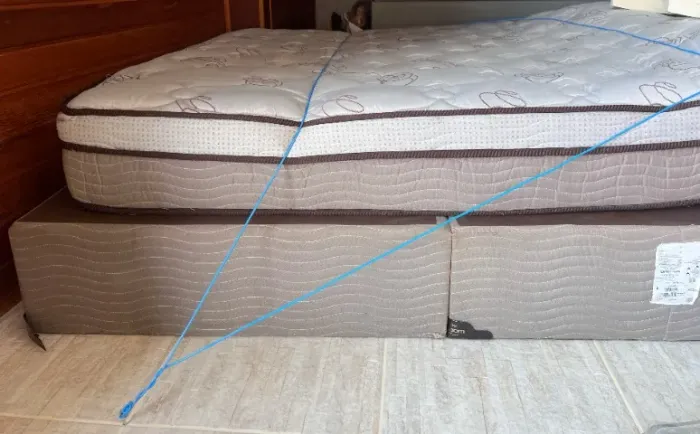 Cama box (sem baú) e Colchão Colchão King Ortobom de Molas ensacadas
