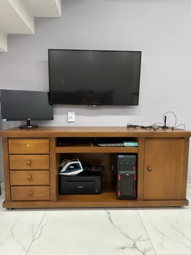 Cômoda + Cadeira