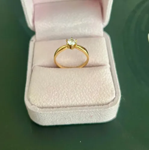 ANEL DE OURO 18K