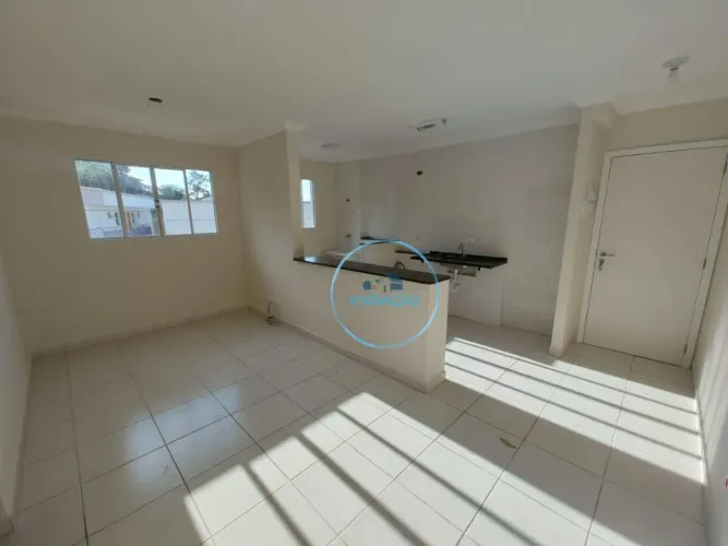 (AP-099) Apartamento com 2 dormitórios para alugar, 58 m² por R$ 2.397/mês - Centro - Água