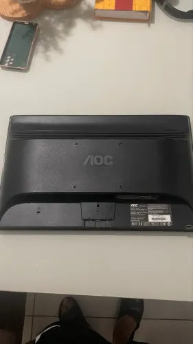 Monitor voc 60hz vga 19/20 polegadas