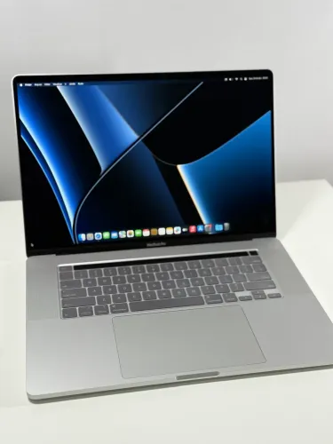 Macbook Pro 2019 - 16? 16/512