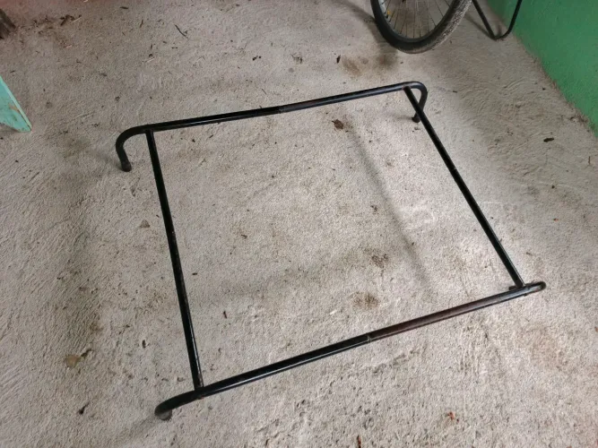  2 Cama de cachorro sem o tecido somente a estrutura 