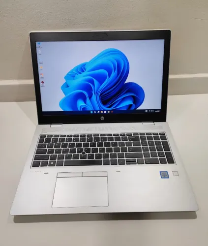 Notebook Empresarial HP i5 8GB DDR4 SSD 480gb Tela Full-HD Bateria 10 horas