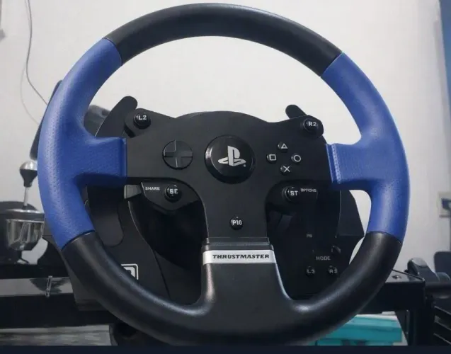 Volante Thrustmaster T150