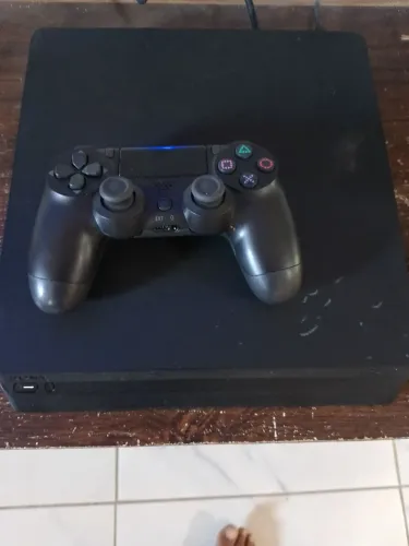 Vendo ps4 slim
