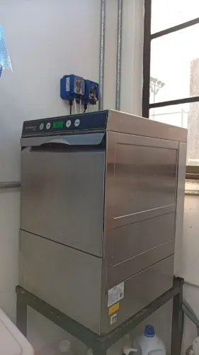 Lavadora de Louças Industrial Hobart Ecomax 403 - 220V