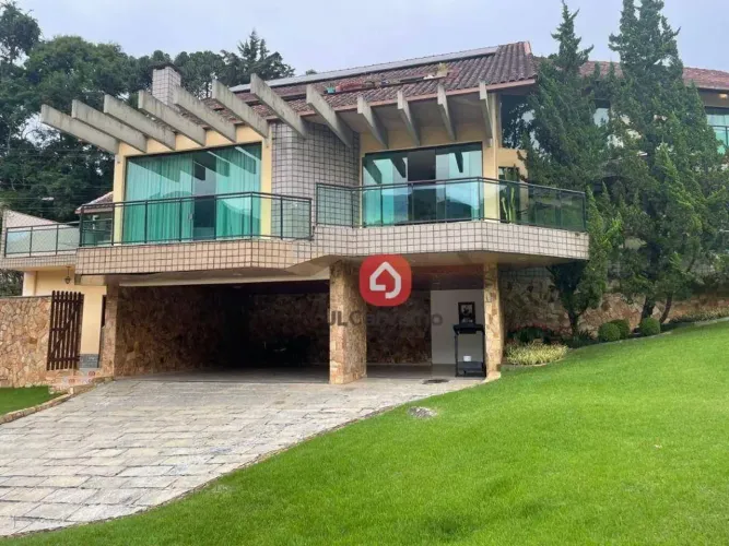 Casa com 4 dormitórios à venda, 450 m² por R$ 1.900.000,00 - Cascatinha - Nova Friburgo/RJ