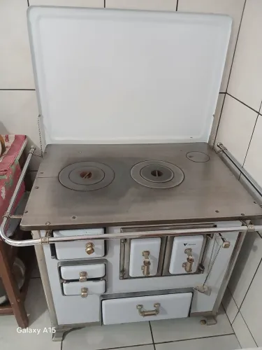 Fogão  a lenha 