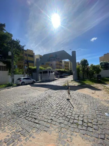 APARTAMENTO COM UMA VAGA DE GARAGEM COBERTA NO BAIRRO PRIMAVERA.