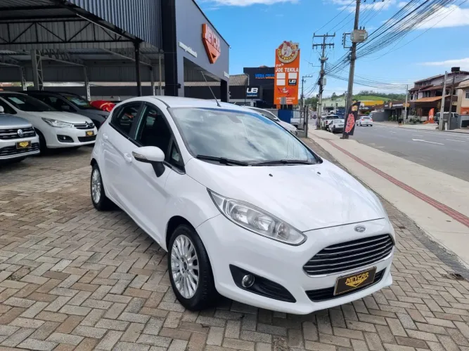 Ford Fiesta Titanium 1.6 Powershift Aut. 2016