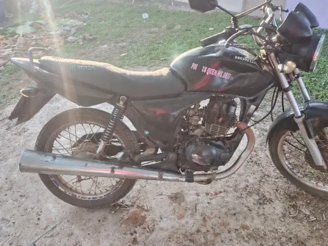 Vende se Titan 150 Titan es