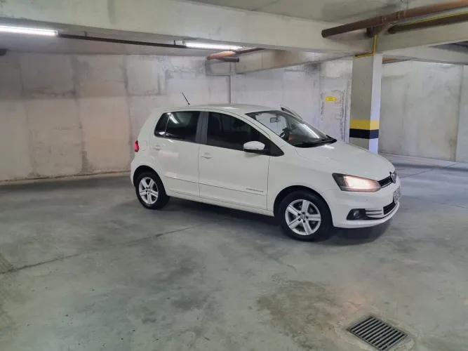 Volkswagen Fox Comfortline 1.6 Flex 8V 5P 2016