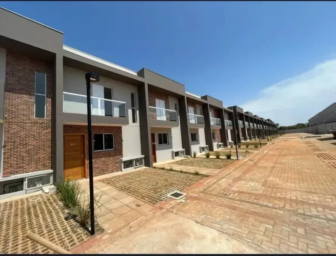Sobrado em condomínio à venda de 65 m² com 2 dormitórios e varanda em Suzano - SP