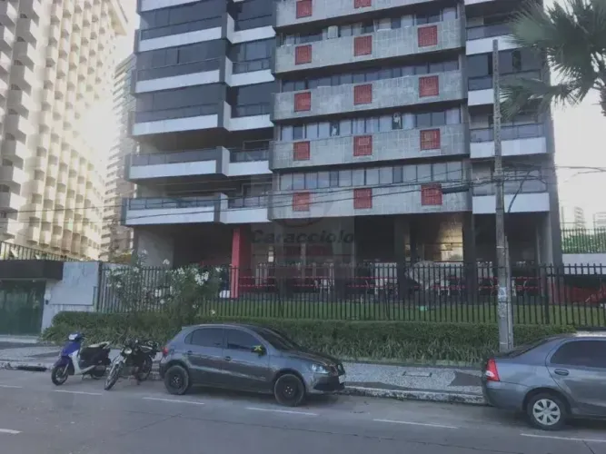 Imóvel para venda possui 1000 metros quadrados com 6 quartos em Boa Viagem - Recife - PE